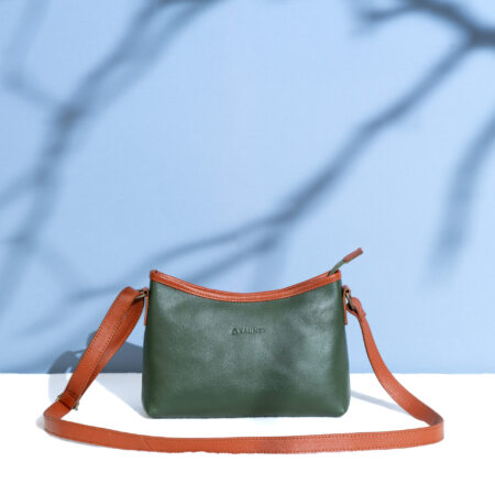 borni women cross-body leather bag.
